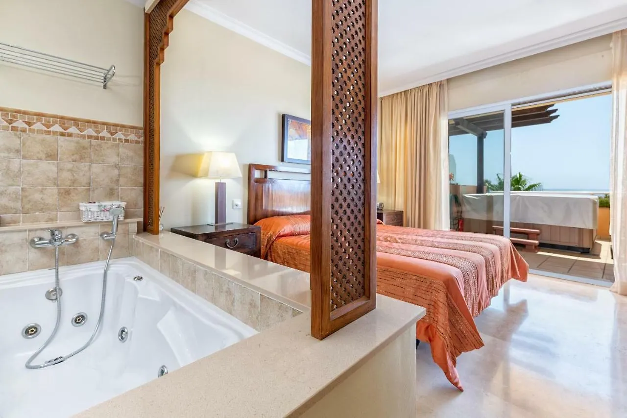 Apartment Stunning 2Br Sea View Condo 8 In Malibu Fuengirola