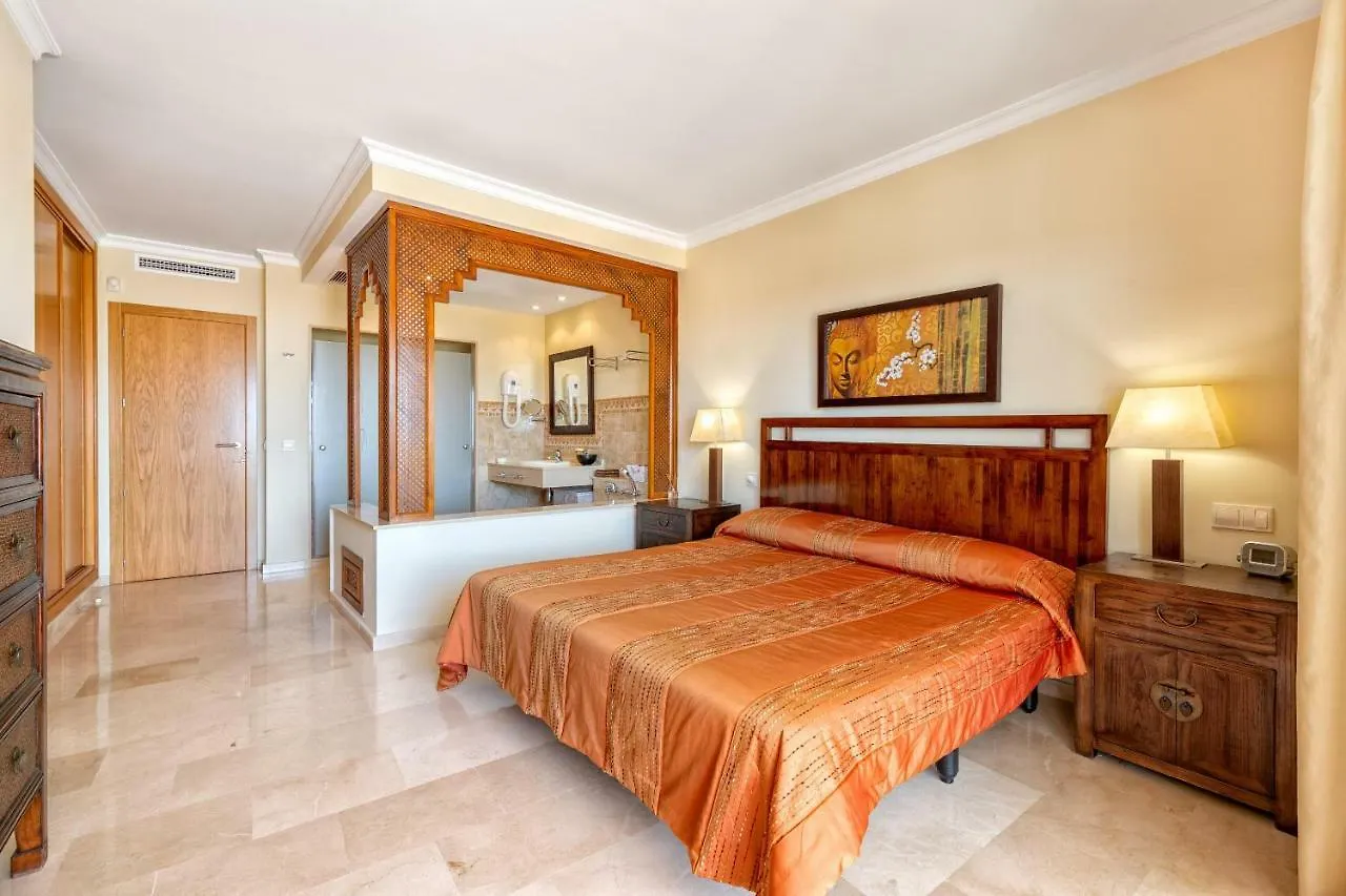 Apartment Stunning 2Br Sea View Condo 8 In Malibu Fuengirola